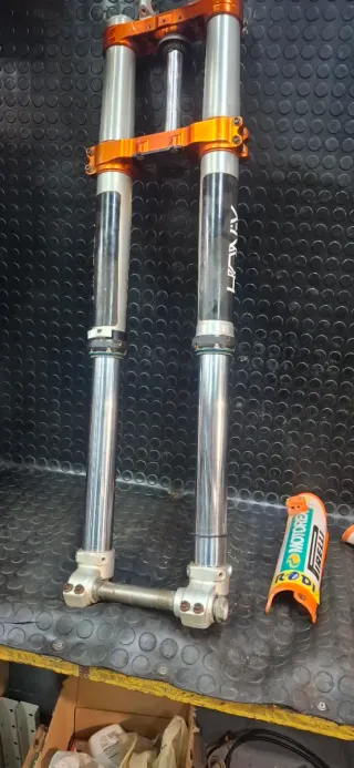 Horquillas WP Doble Cartucho 48mm ktm husqvarna