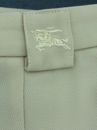 Conjunto Burberry Beige y Marrón