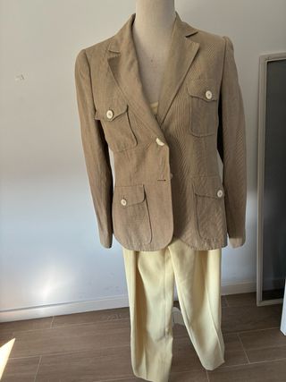 Conjunto Burberry Beige y Marrón