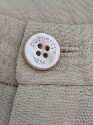 Conjunto Burberry Beige y Marrón