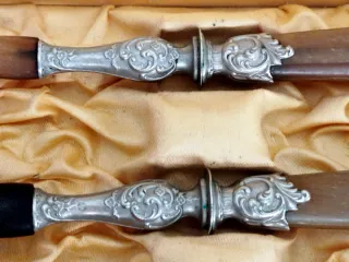 Pareja cubiertos para servir