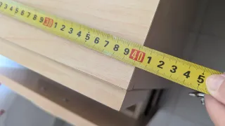 Cómoda de madera con cajones