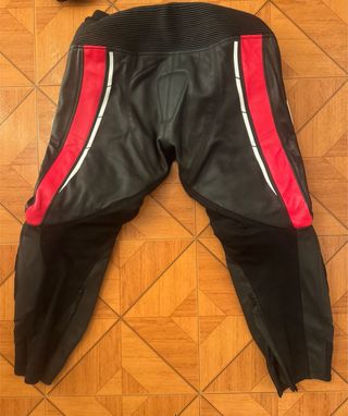 Mono de cuero Bela para moto