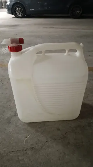 Bidón de agua 30L con grifo