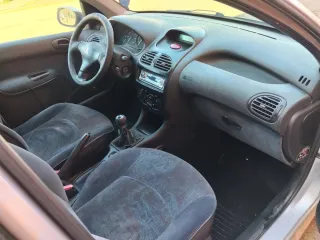 Peugeot 206 2000