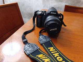 Cámara Nikon D60 + funda