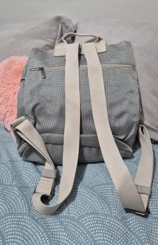 Mochila Tiger Bags gris y negra