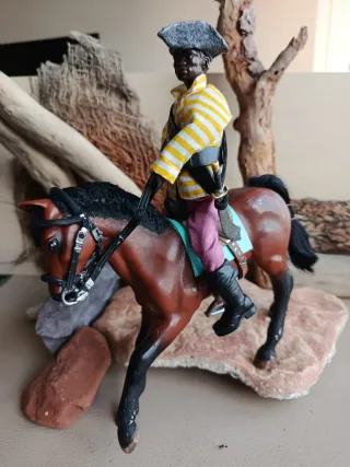 Lote Madelman 3 piratas y caballo