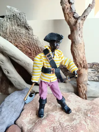 Lote Madelman 3 piratas y caballo