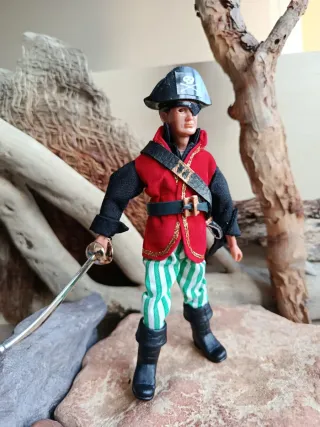 Lote Madelman 3 piratas y caballo