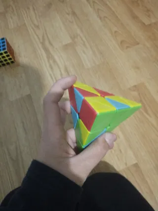 Pack Cubos Rubik 3x3, 2x2, 4x4 y Pirámide