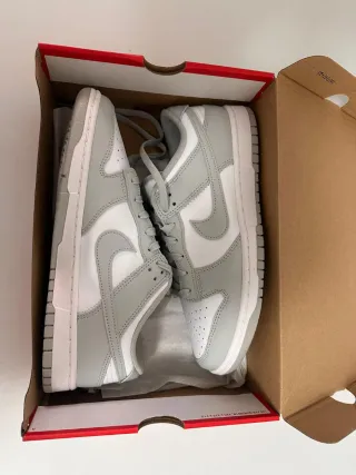 Nike Dunk Low Grigie e Bianche Nuove