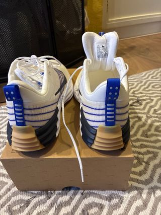 Zapatillas Nike Lunar Roam Blancas y Azules