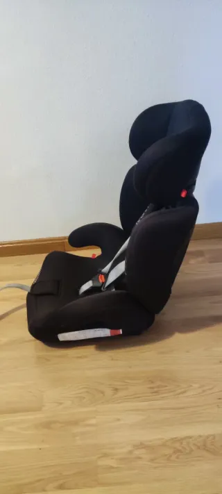 Silla Coche KikkaBoo Bronn Negra