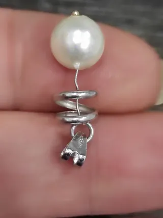 Charme oro bianco con perla