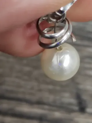 Charme oro bianco con perla