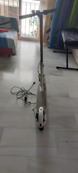 Patinete Eléctrico Xiaomi M365 Blanco