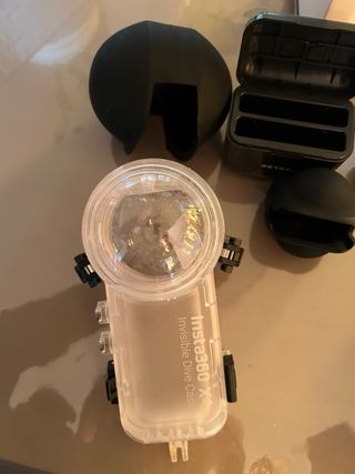 Cámara Acción Insta360 X4 + Accesorios