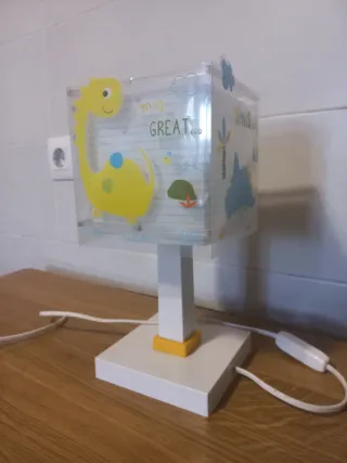 Lámpara infantil dinosaurio