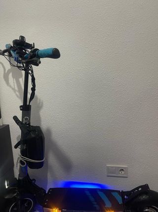 Patinete eléctrico en buen estado