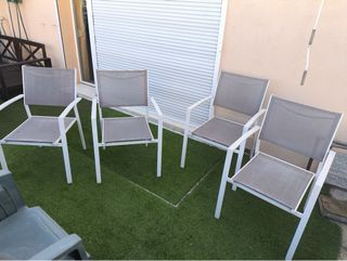 Sillas de jardín sin cojín de aluminio Orion gris.