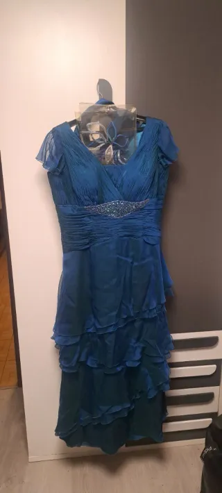 Vestido Madrina con tocado