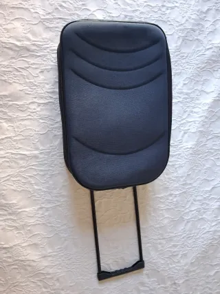 Maleta de viaje de cabina azul con ruedas