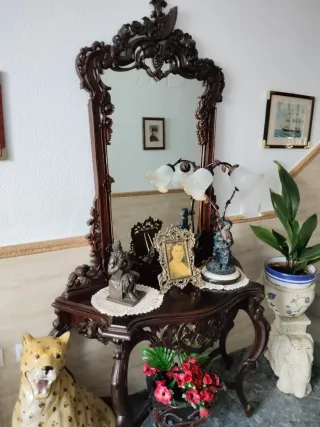 Mueble de entrada clásico madera tallada