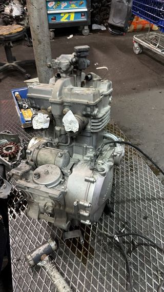 Motor Kawasaki ER500 2006