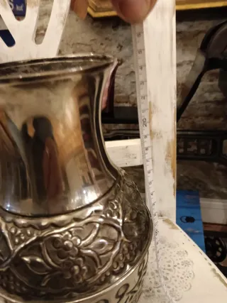 Jarrón Plateado Labrado