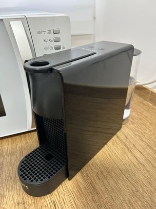 Cafetera Nespresso Krups Negra
