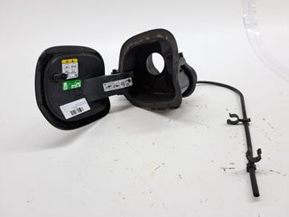 TAPA EXTERIOR COMBUSTIBLE FORD FOCUS 496932