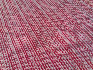 Risvolto di tessuto tipo Chanel, ottima qualità