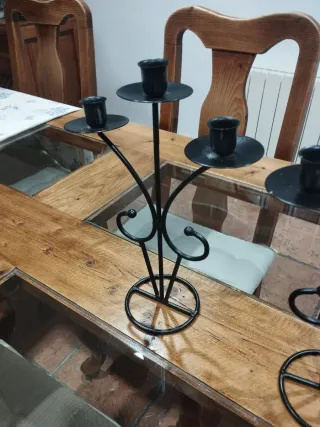 2 Candelabros Metálicos Negros