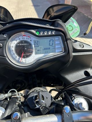 Suzuki Vstrom 650 ABS Negra 2011