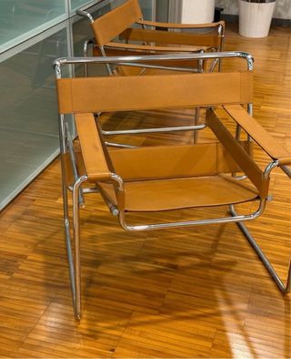 Poltrone in cuoio e metallo mod Wassily