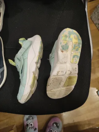 Zapatillas barefoot Lefties y Decathlon T32