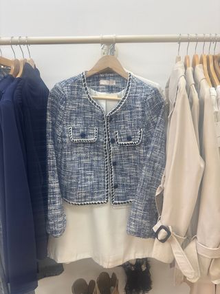 Chaqueta tweed azul y blanco