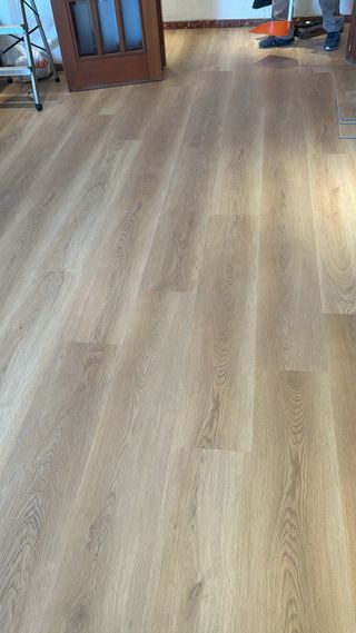 Tarima flotante y parquet