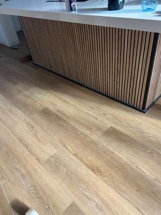 Tarima flotante y parquet