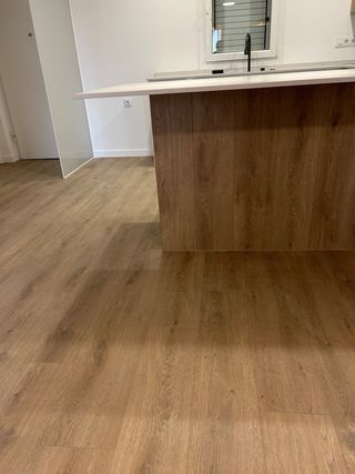 Tarima flotante y parquet