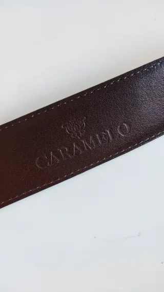 Cinturón de piel de la marca Caramelo