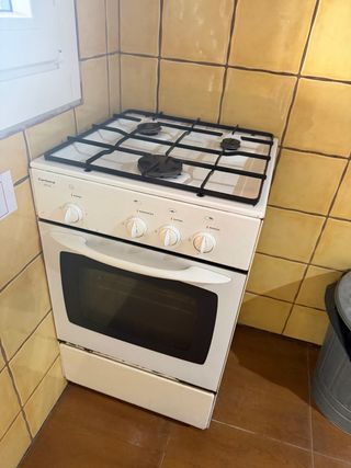 Estufa de gas Corbero con horno