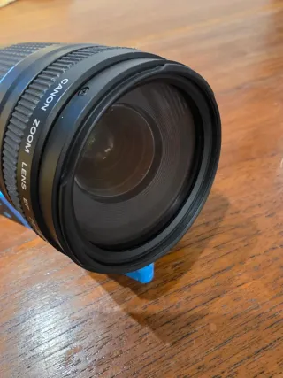 Objetivo Canon EF 75-300mm f/4-5.6 III