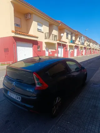 Citroën C4 Coupé Negro