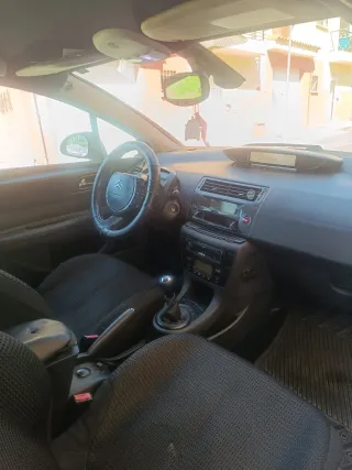 Citroën C4 Coupé Negro