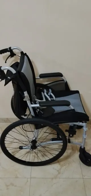 Silla de ruedas plegable