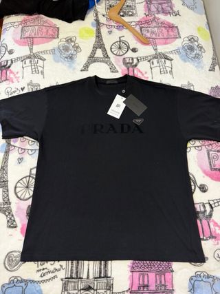 Camiseta Prada Negra