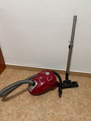 Aspiradora Rowenta Roja