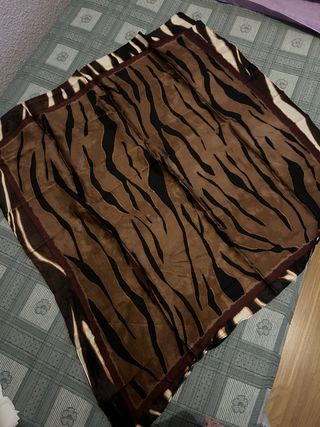 Pañuelo Zara estampado animal print